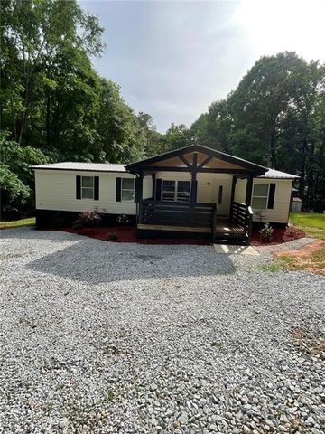 906 Jefferson River Road, Jefferson, GA 30549