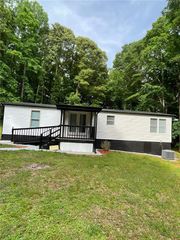 906 Jefferson River Road, Jefferson, GA 30549