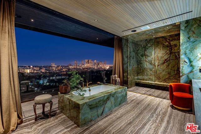 1851 N Stanley Avenue, Los Angeles, CA 90046