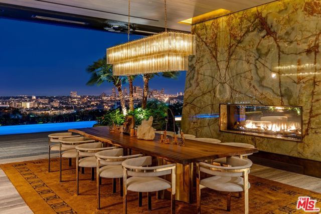 1851 N Stanley Avenue, Los Angeles, CA 90046