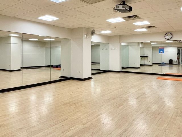 99 Pond Ave 400, Brookline, MA 02445