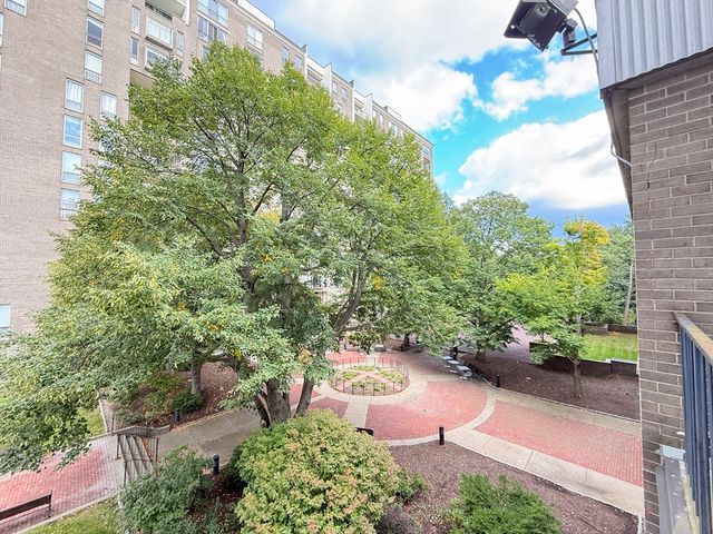 99 Pond Ave 400, Brookline, MA 02445