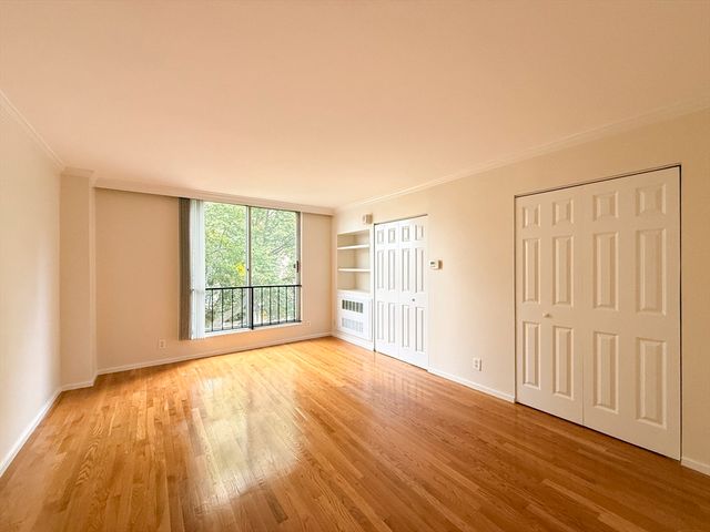 99 Pond Ave 400, Brookline, MA 02445