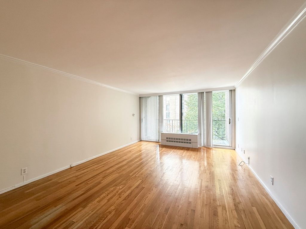 99 Pond Ave 400, Brookline, MA 02445