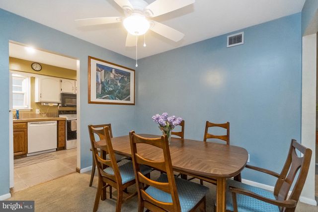 2275 IRMA DR, Allentown, PA 18109