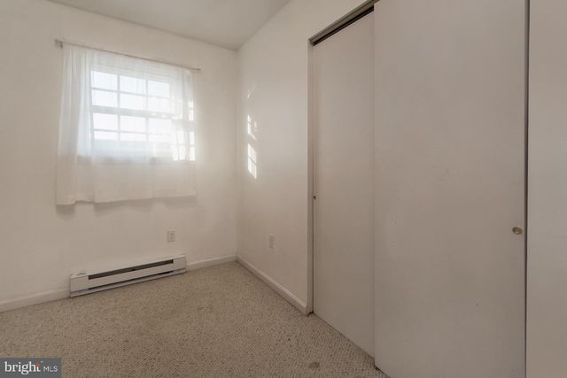 2275 IRMA DR, Allentown, PA 18109