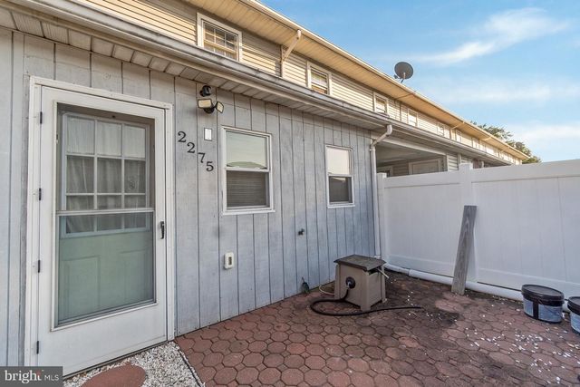 2275 IRMA DR, Allentown, PA 18109
