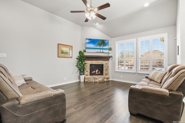 106 Dry Creek, Boerne, TX 78006