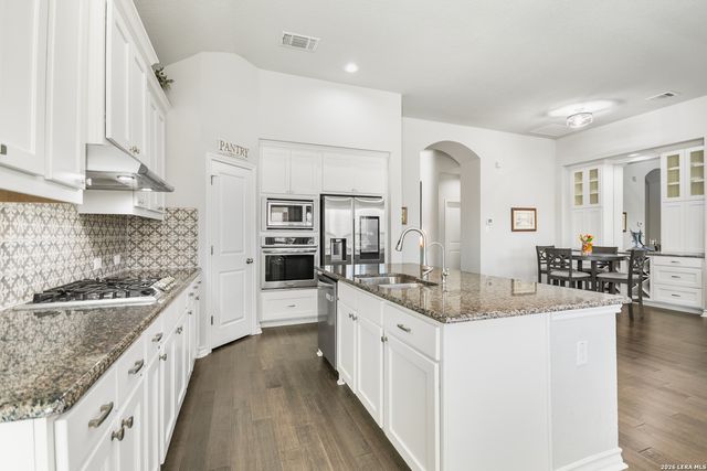 106 Dry Creek, Boerne, TX 78006