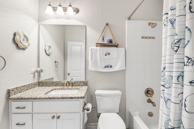 106 Dry Creek, Boerne, TX 78006