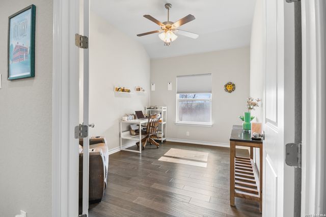 106 Dry Creek, Boerne, TX 78006