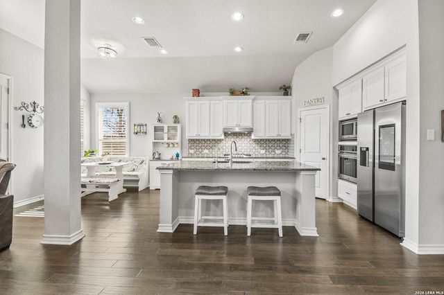 106 Dry Creek, Boerne, TX 78006