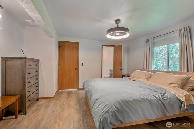 15611 SE 322nd Place, Auburn, WA 98092