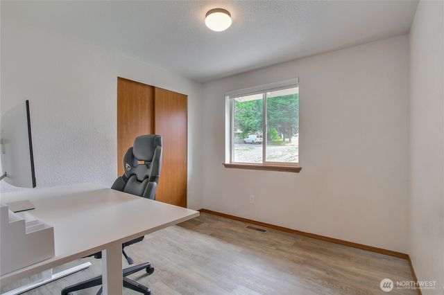 15611 SE 322nd Place, Auburn, WA 98092