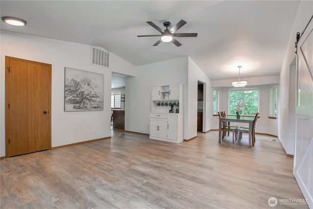 15611 SE 322nd Place, Auburn, WA 98092
