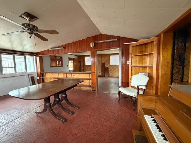 1208 W Church Street, Urbana, IL 61801