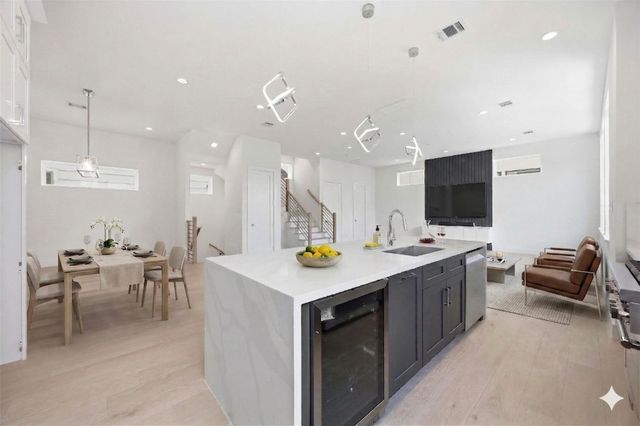 1110 Peden Street C, Houston, TX 77006