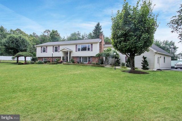 70 SLOPING VIEW DR, Du Bois, PA 15801