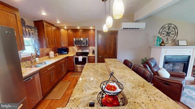 70 SLOPING VIEW DR, Du Bois, PA 15801