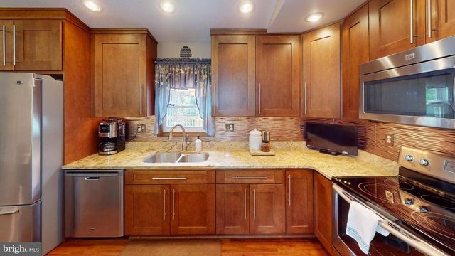 70 SLOPING VIEW DR, Du Bois, PA 15801