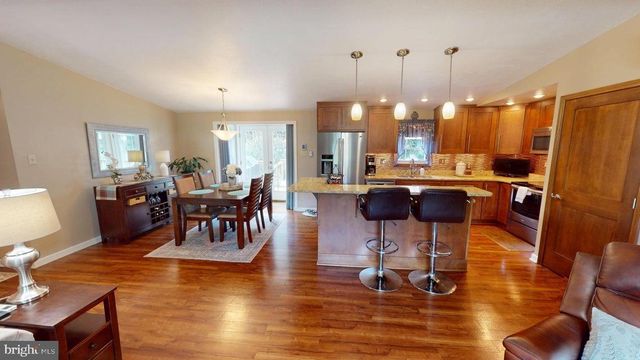 70 SLOPING VIEW DR, Du Bois, PA 15801