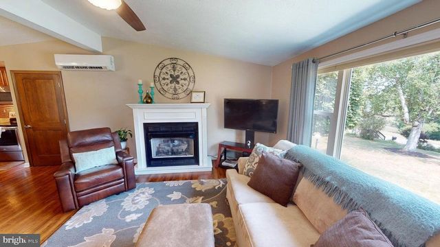 70 SLOPING VIEW DR, Du Bois, PA 15801