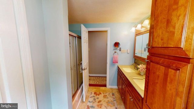 70 SLOPING VIEW DR, Du Bois, PA 15801