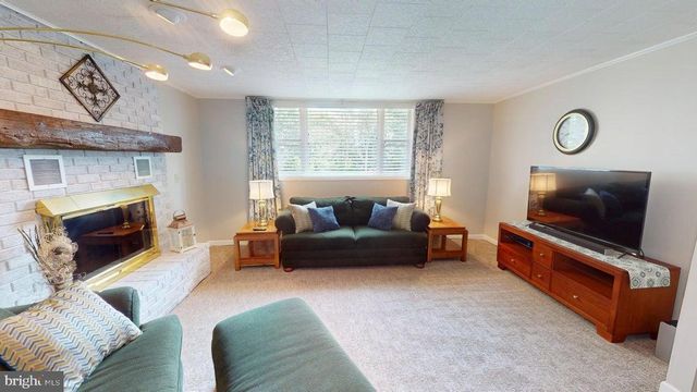 70 SLOPING VIEW DR, Du Bois, PA 15801