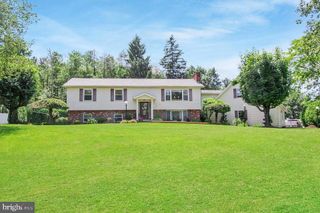 70 SLOPING VIEW DR, Du Bois, PA 15801