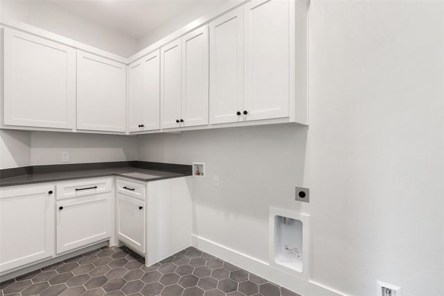 458 Heidi CIR, Salado, TX 76571
