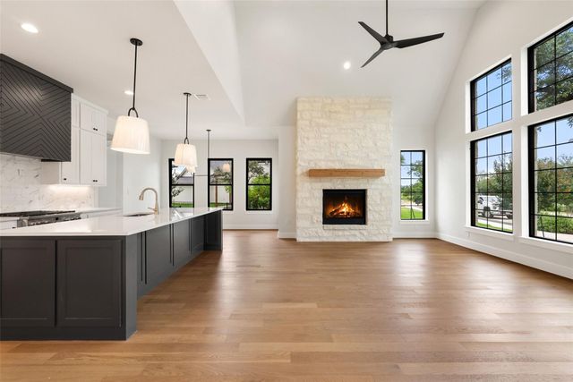 458 Heidi CIR, Salado, TX 76571