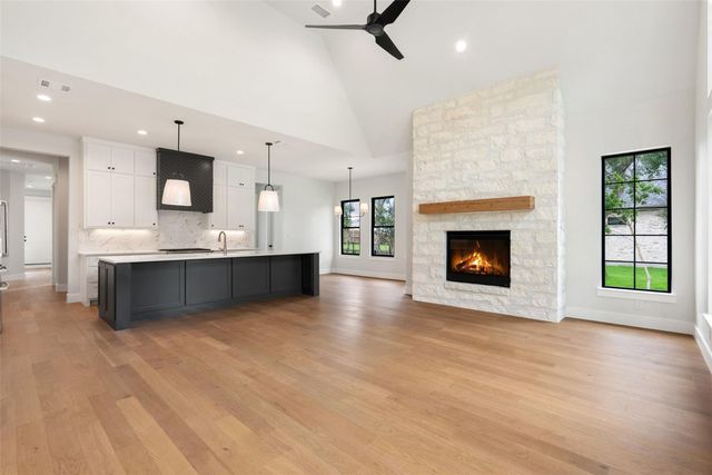 458 Heidi CIR, Salado, TX 76571