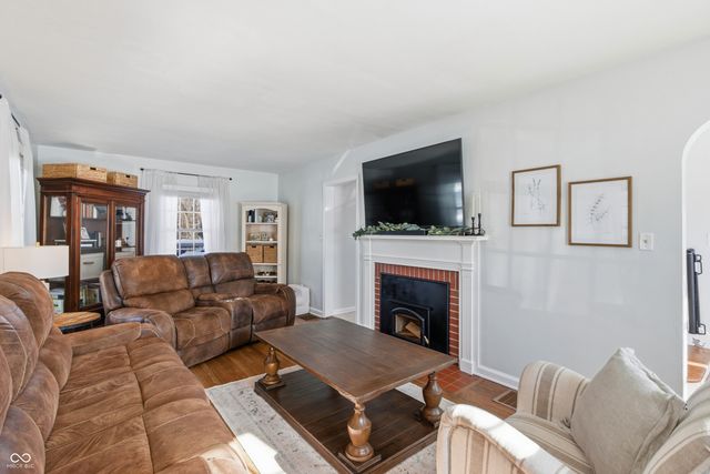 194 E Columbia Street, Danville, IN 46122