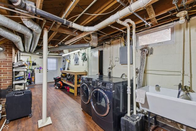 194 E Columbia Street, Danville, IN 46122