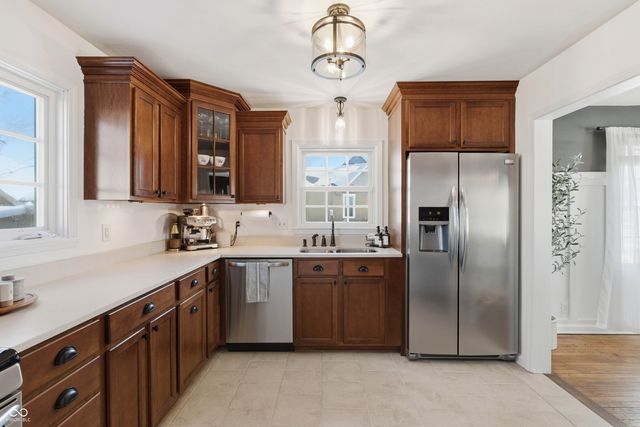 194 E Columbia Street, Danville, IN 46122