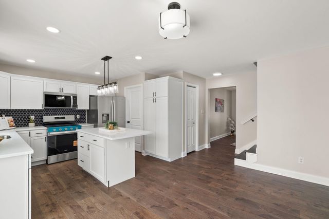 1243 Center Ross Road, Crown Point, IN 46307