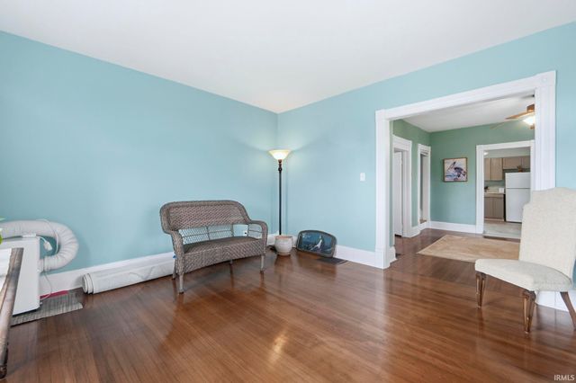 905 Crescent Avenue, Fort Wayne, FL 46805