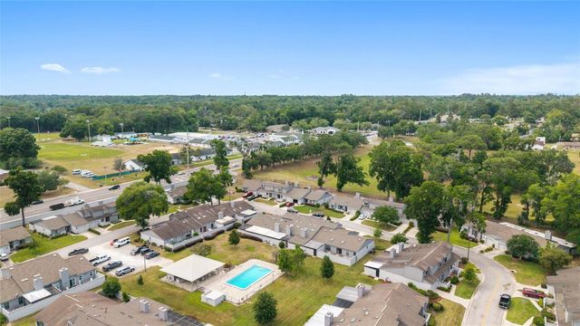 1927 SE 37TH COURT CIRCLE, Ocala, FL 34471