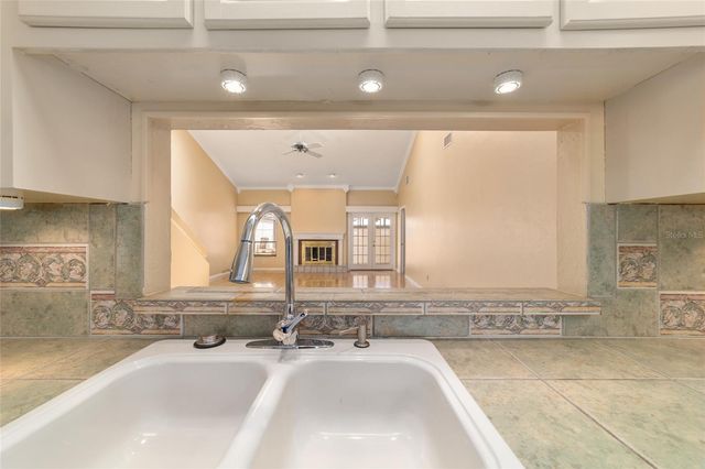 1927 SE 37TH COURT CIRCLE, Ocala, FL 34471