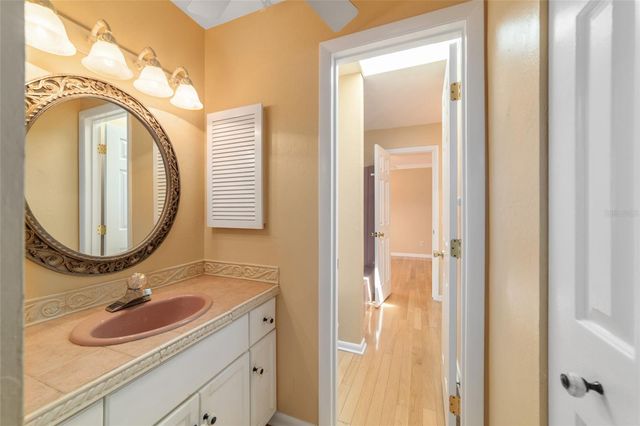 1927 SE 37TH COURT CIRCLE, Ocala, FL 34471