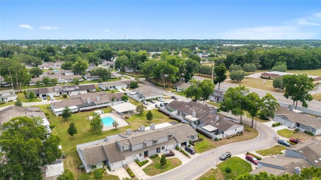 1927 SE 37TH COURT CIRCLE, Ocala, FL 34471
