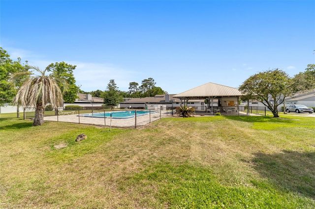 1927 SE 37TH COURT CIRCLE, Ocala, FL 34471