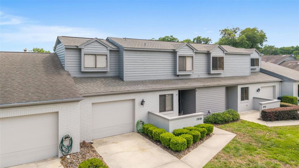 1927 SE 37TH COURT CIRCLE, Ocala, FL 34471