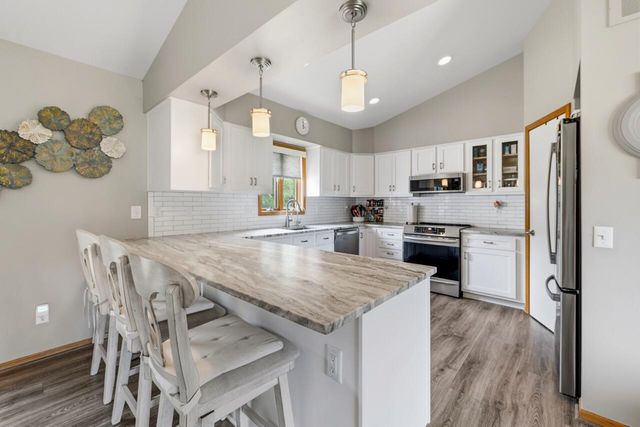 10862 Silver Lake Road, Green Oak Twp, MI 48178