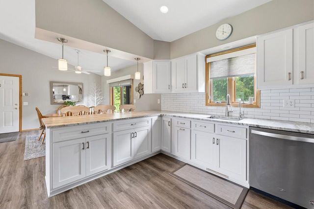 10862 Silver Lake Road, Green Oak Twp, MI 48178