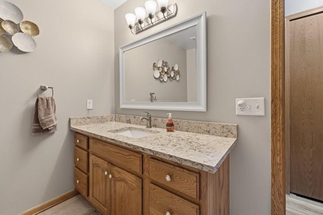 10862 Silver Lake Road, Green Oak Twp, MI 48178