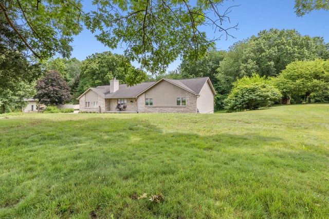 10862 Silver Lake Road, Green Oak Twp, MI 48178
