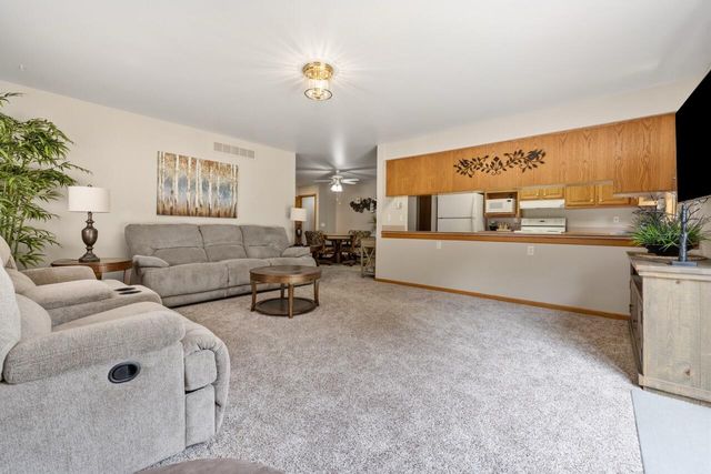 10862 Silver Lake Road, Green Oak Twp, MI 48178