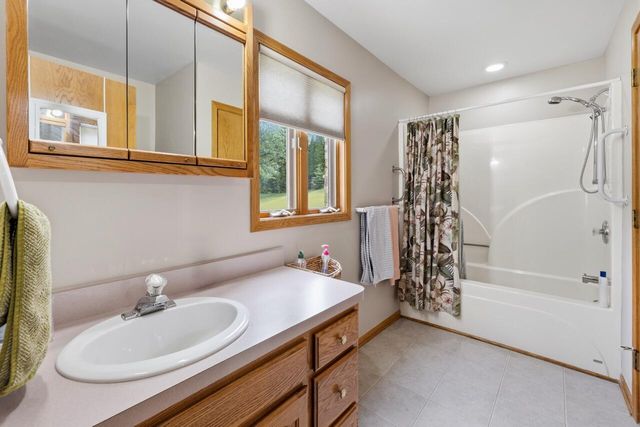 10862 Silver Lake Road, Green Oak Twp, MI 48178