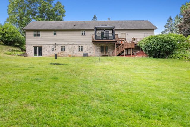10862 Silver Lake Road, Green Oak Twp, MI 48178